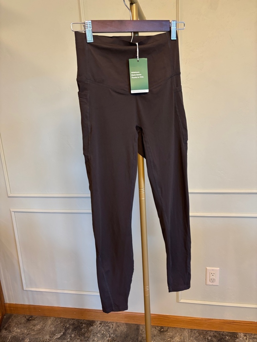 Halara Viral Tummy Control Leggings in Chocolate Brown MSRP $55 NWT Small